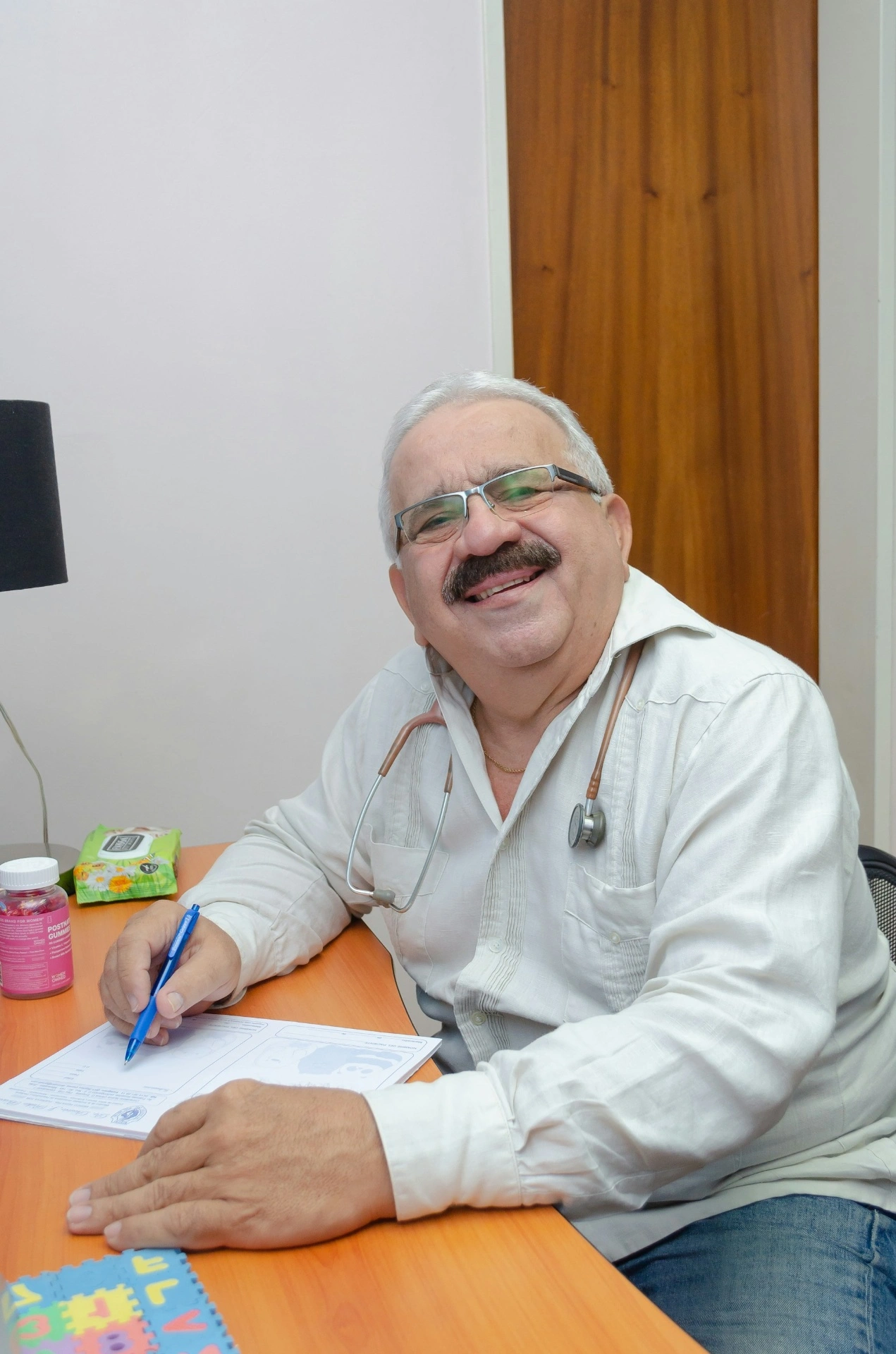 Dr. Facundo Martinez, Pediatra